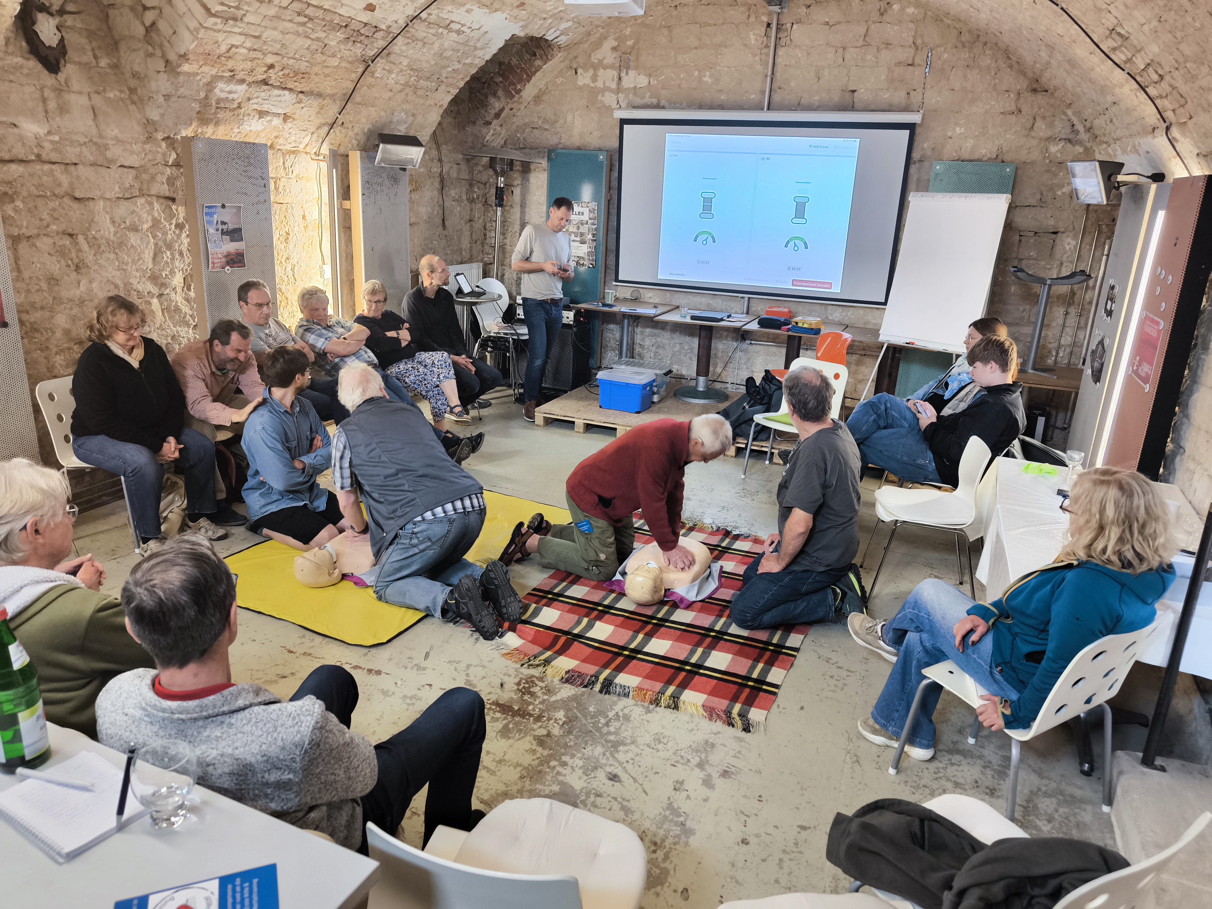 20 neue Ersthelfer*innen für den Ernstfall